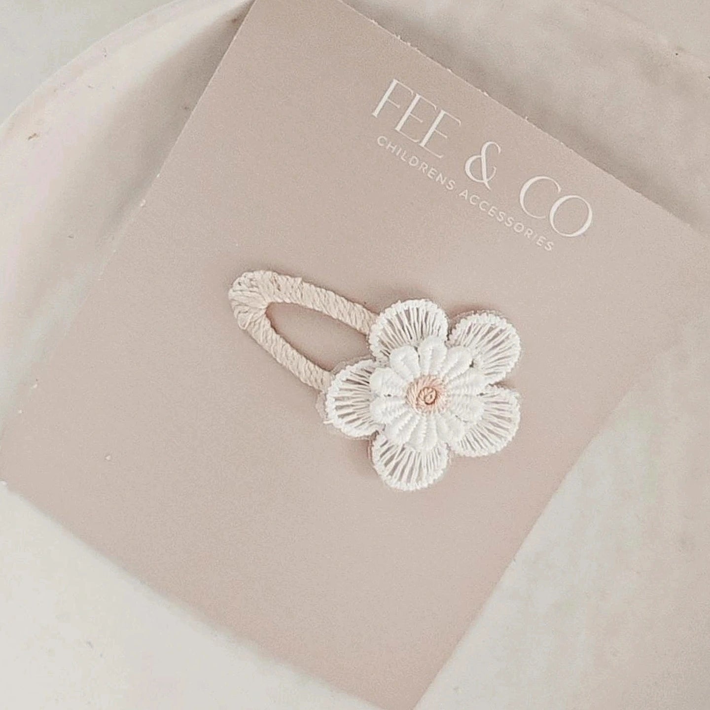 Blossom snap clip