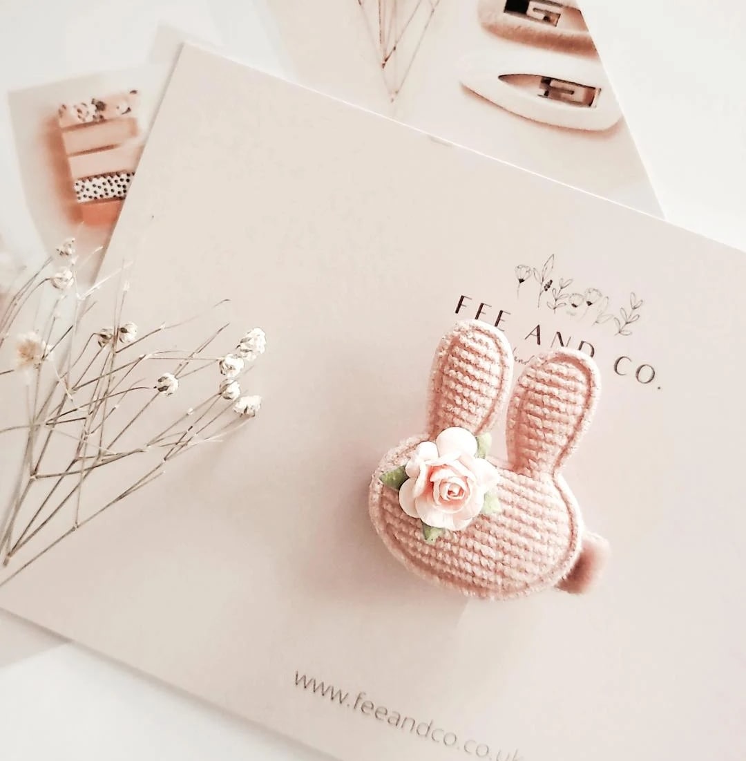 Mini bunny clip