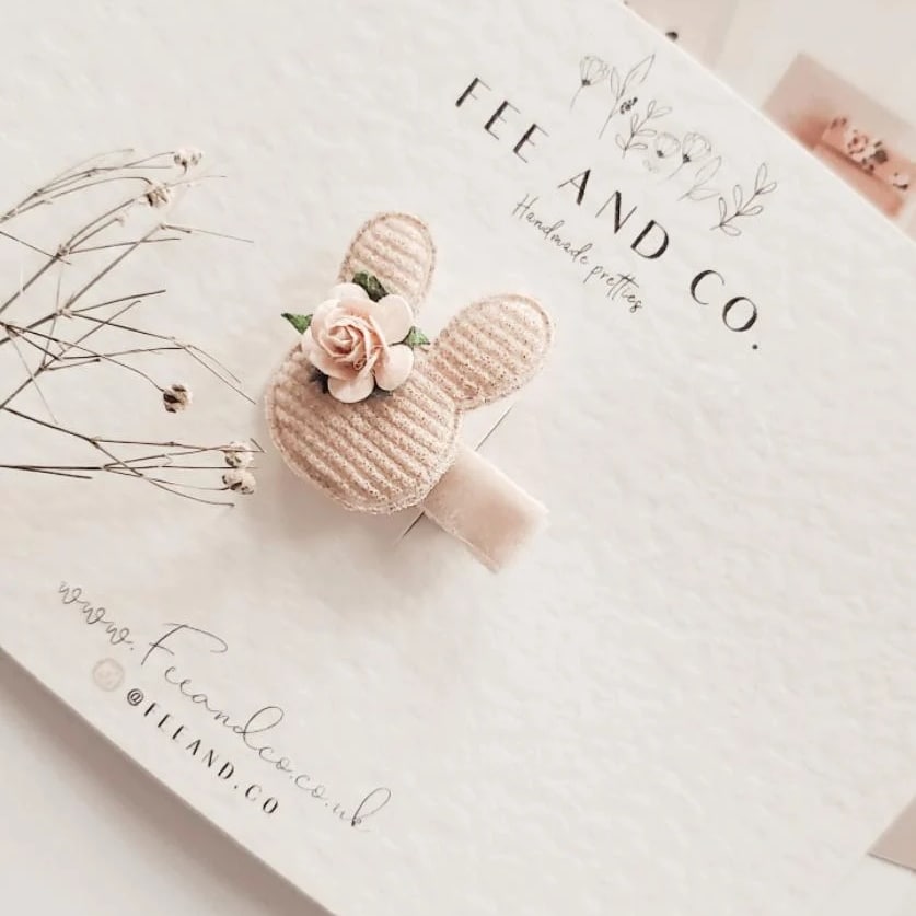 Mini bunny clip