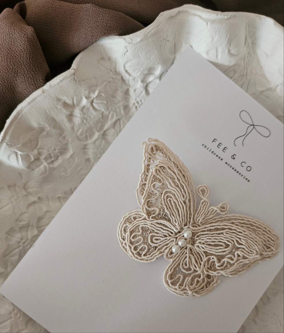 Butterfly clip