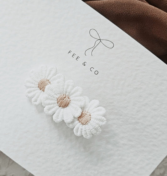 Daisy clip